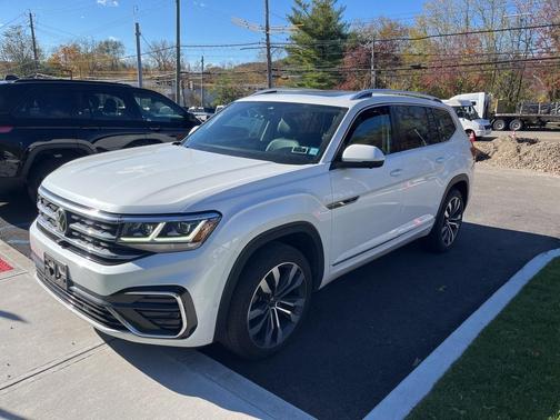 2023 Volkswagen Atlas 3.6L SEL Premium R-Line