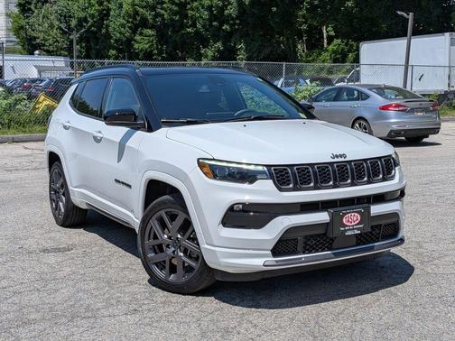 Bright White Clearcoat 2025 Jeep Compass Limited