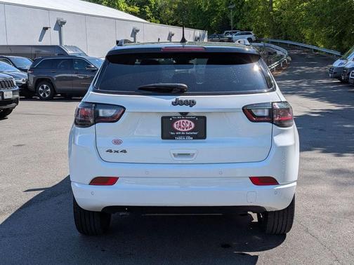 Bright White Clearcoat 2025 Jeep Compass Limited