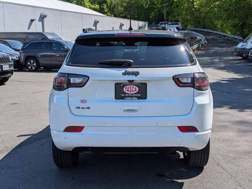 Bright White Clearcoat 2025 Jeep Compass Limited