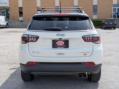 White Clearcoat 2018 Jeep Compass Limited