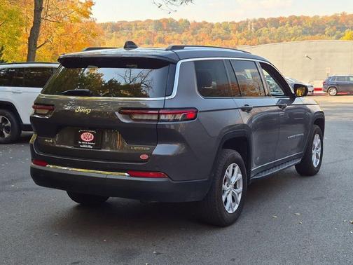 Metallic 2023 Jeep Grand Cherokee L Limited