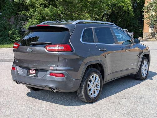 Granite Crystal Clearcoat Metallic 2014 Jeep Cherokee Latitude