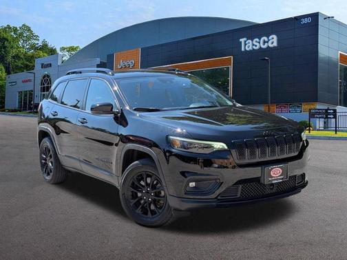 Diamond Black 2023 Jeep Cherokee Altitude Lux