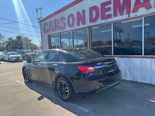 2014 Chrysler 200 LX
