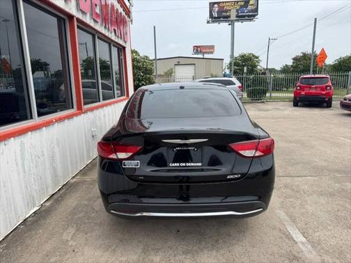 2016 Chrysler 200 Limited
