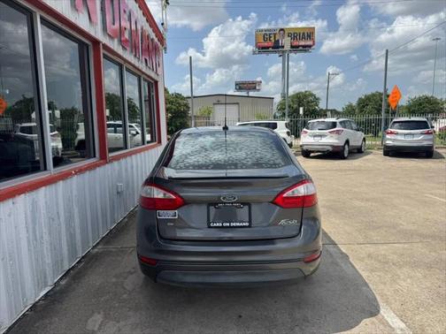 2015 Ford Fiesta SE 4dr Sedan