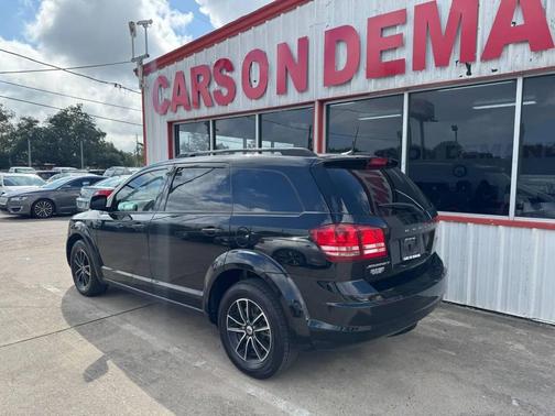 Pitch Black Clear Coat 2018 Dodge Journey SE