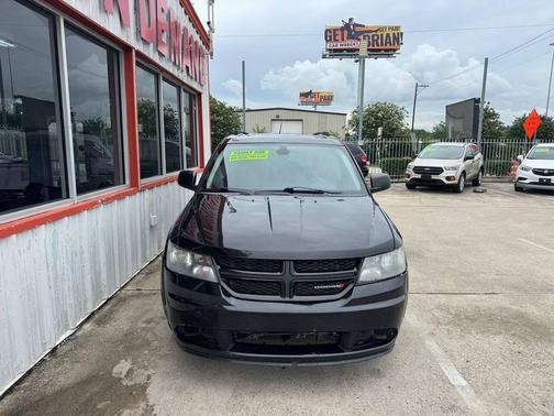 Pitch Black Clear Coat 2018 Dodge Journey SE