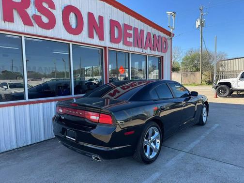 2012 Dodge Charger SE