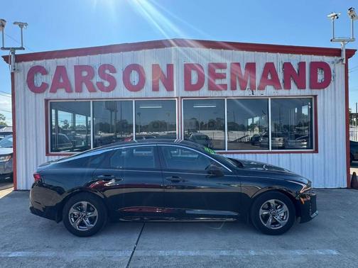 2021 Kia K5 LXS 4dr Sedan