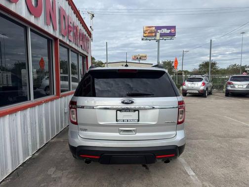 2013 Ford Explorer Base