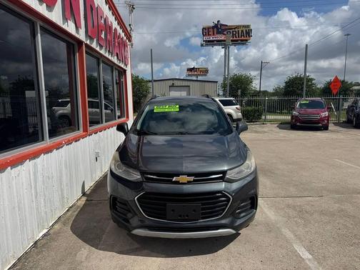 Nightfall Gray Metallic 2018 Chevrolet Trax LT
