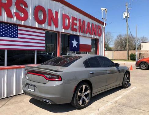2017 Dodge Charger SXT