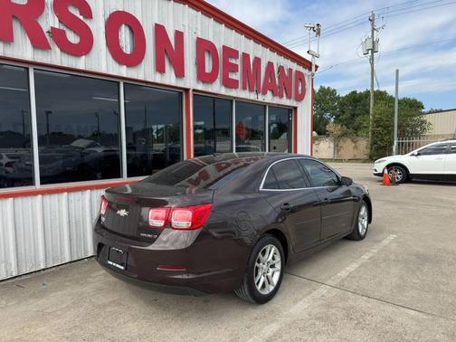 Butte Red Metallic 2015 Chevrolet Malibu 1LT