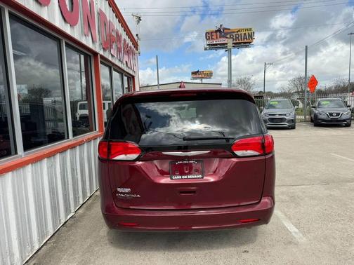 2017 Chrysler Pacifica Touring