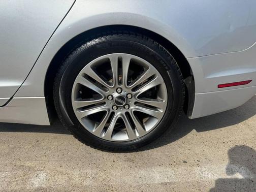 2013 Lincoln MKZ Base