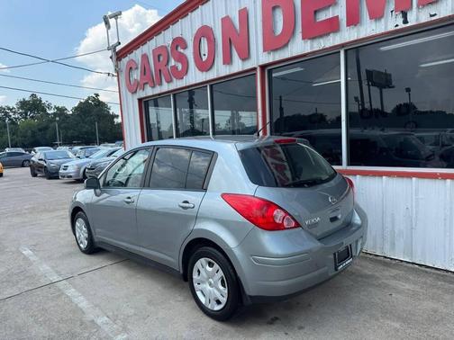 2011 Nissan Versa 1.8 S