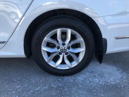 2016 Volkswagen Passat 1.8T S 4dr Sedan