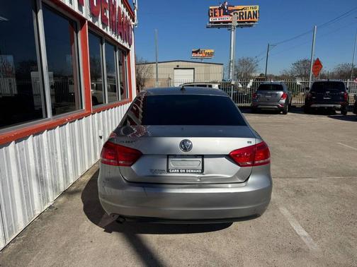 2013 Volkswagen Passat 2.5 SE