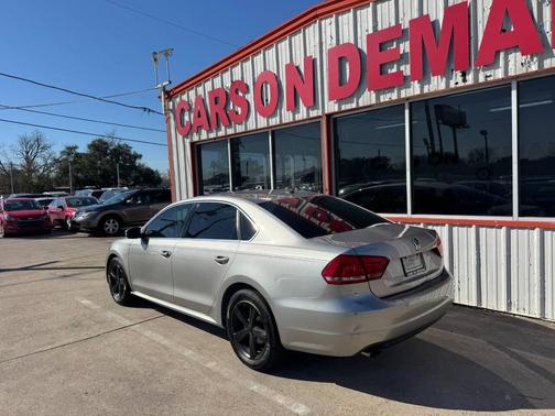 2013 Volkswagen Passat 2.5 SE