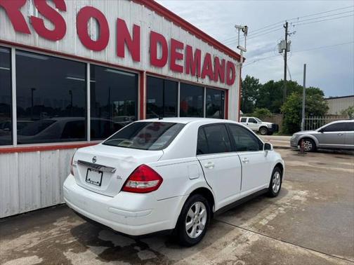 2009 Nissan Versa 1.8 SL