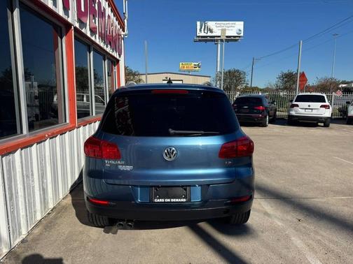 2017 Volkswagen Tiguan 2.0T Wolfsburg Edition