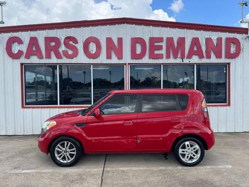 2010 Kia Soul +