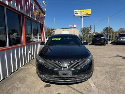2015 Lincoln MKS Base
