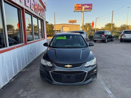 2018 Chevrolet Sonic LS