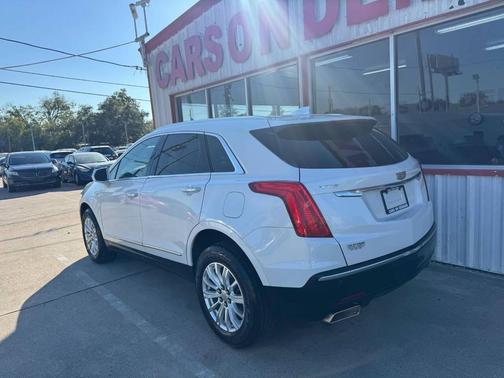 2017 Cadillac XT5 Base