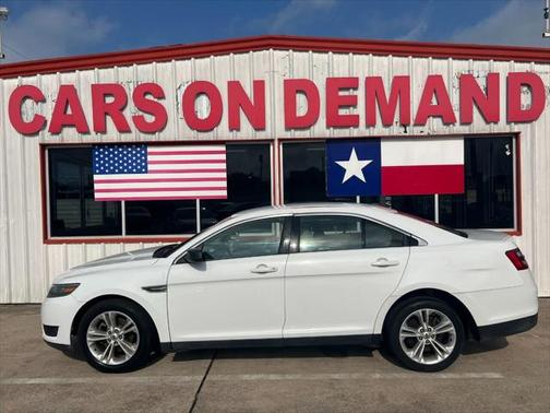 2015 Ford Taurus SE 4dr Sedan