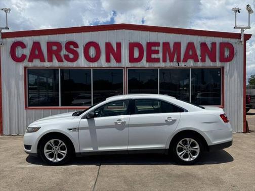 2015 Ford Taurus SE 4dr Sedan