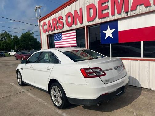 2015 Ford Taurus SE 4dr Sedan