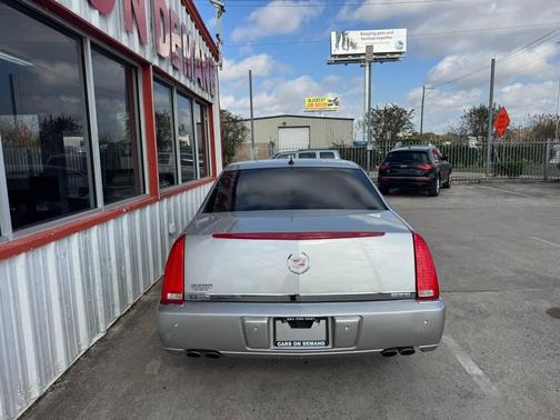 2007 Cadillac DTS Luxury