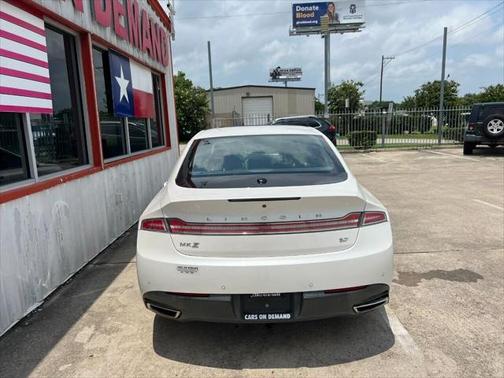 2014 Lincoln MKZ Base