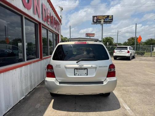 2005 Toyota Highlander Base