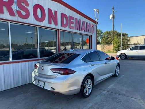 2018 Buick Regal Sportback Preferred 4dr Sportback