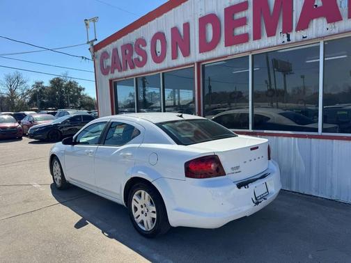 2014 Dodge Avenger SE 4dr Sedan