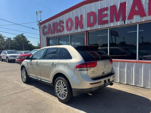 2011 Lincoln MKX Base
