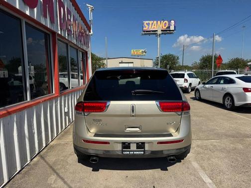 2011 Lincoln MKX Base