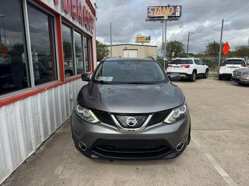 2018 Nissan Rogue Sport SV