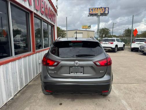 2018 Nissan Rogue Sport SV