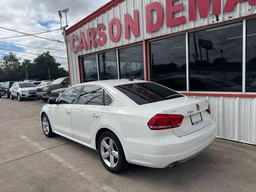 2013 Volkswagen Passat 2.5 SE