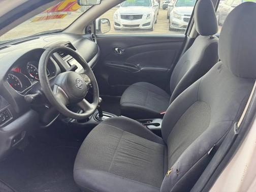 2013 Nissan Versa 1.6 S