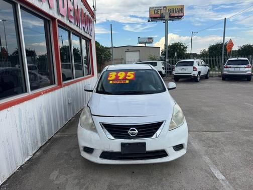 2013 Nissan Versa 1.6 S