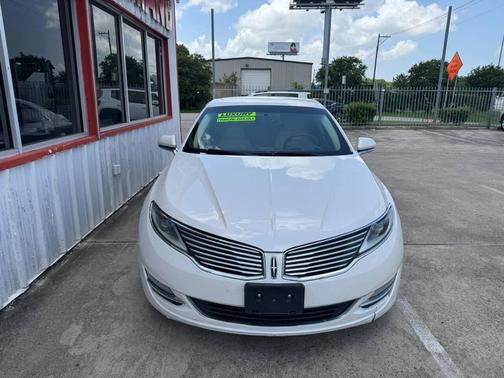 2014 Lincoln MKZ Base