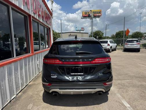 2015 Lincoln MKC Base
