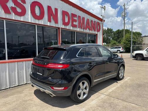 2015 Lincoln MKC Base