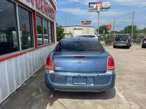 2011 Chrysler 300 Limited